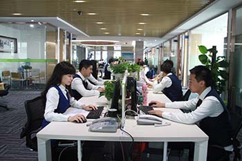 尊龙凯时人生就是搏总部办公环境